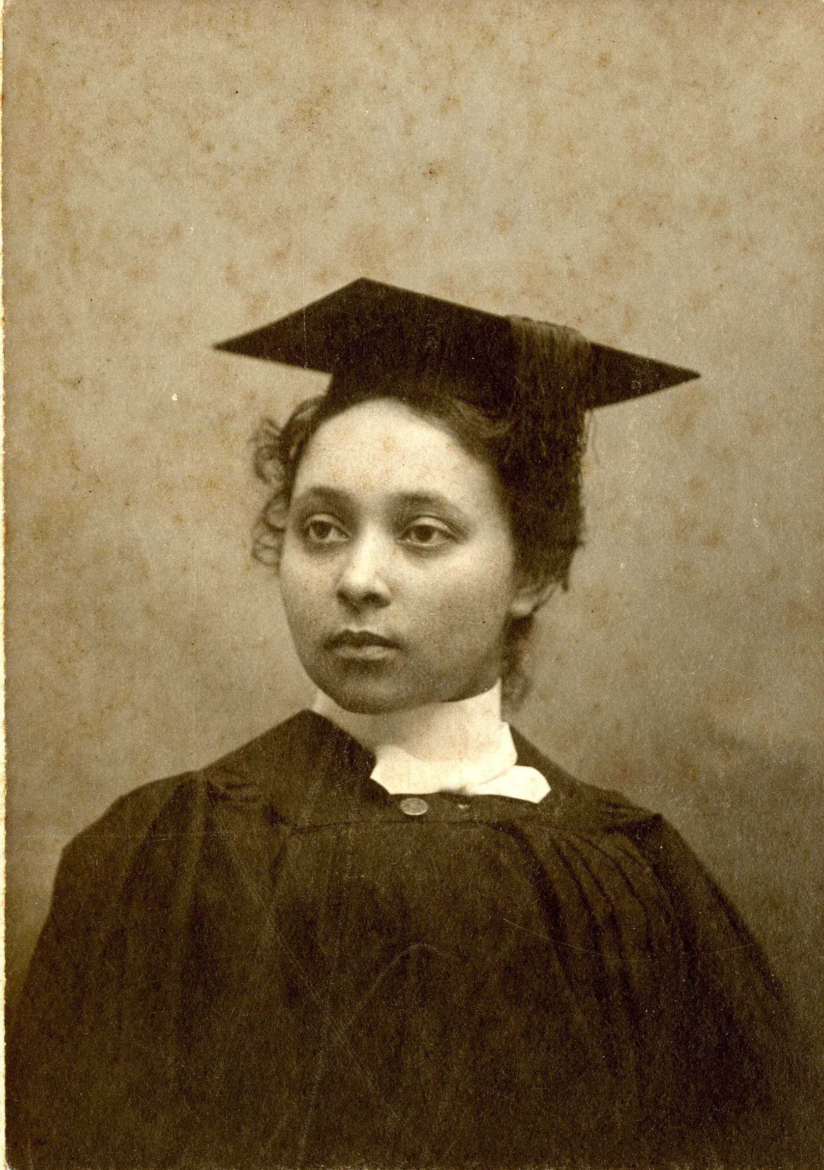 Mary Anderson 1899, Alumni Photo Files A9 1899-1890, Special Collections and Archives, Middlebury College